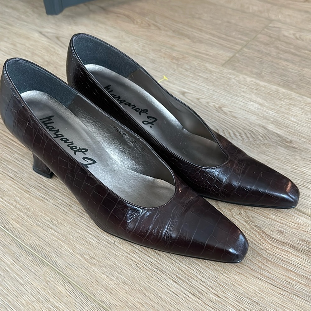 Vintage Margaret J Spain chocolate brown leather croc pumps heels (7)